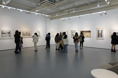 版印·最江南 長三角水印版畫交流展在滬盛大開幕，共繪水墨交融的藝術新篇