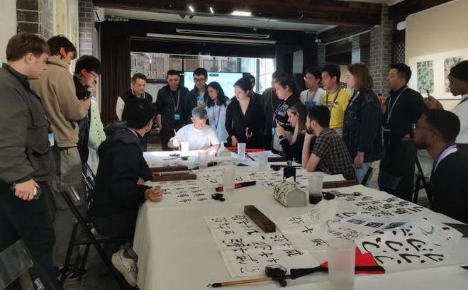 墨韻融情，藝脈相連 “字瀚·粵港澳臺書法藝術交流展”圓滿落幕，多元公共活動反響熱烈